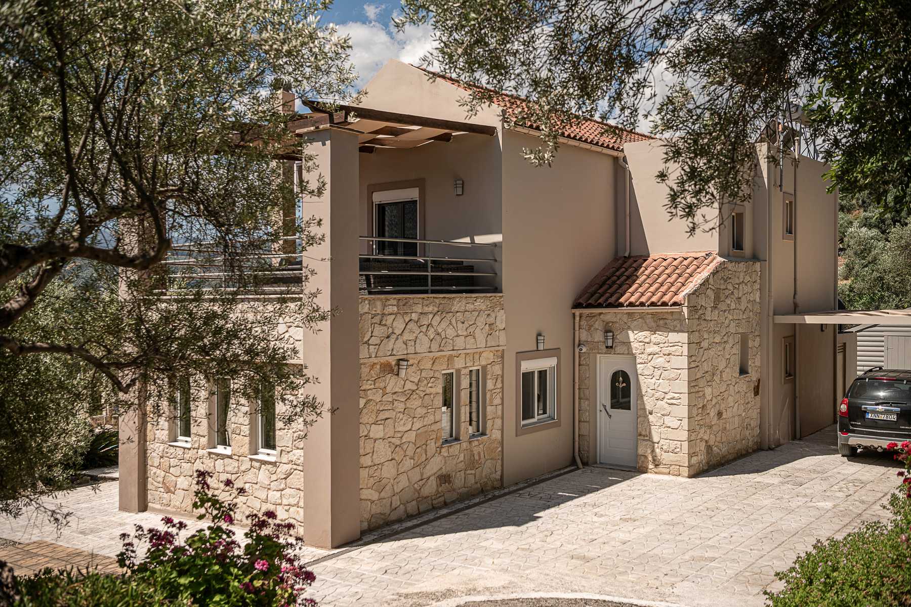 Stone villa for sale in Chania Crete
