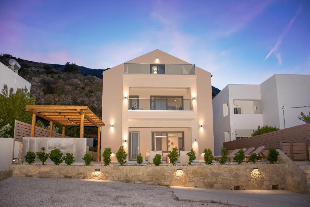 Villa for sale in Kolymbari Chania Crete