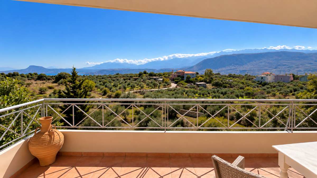 House for sale in Akrotiri Chania Crete