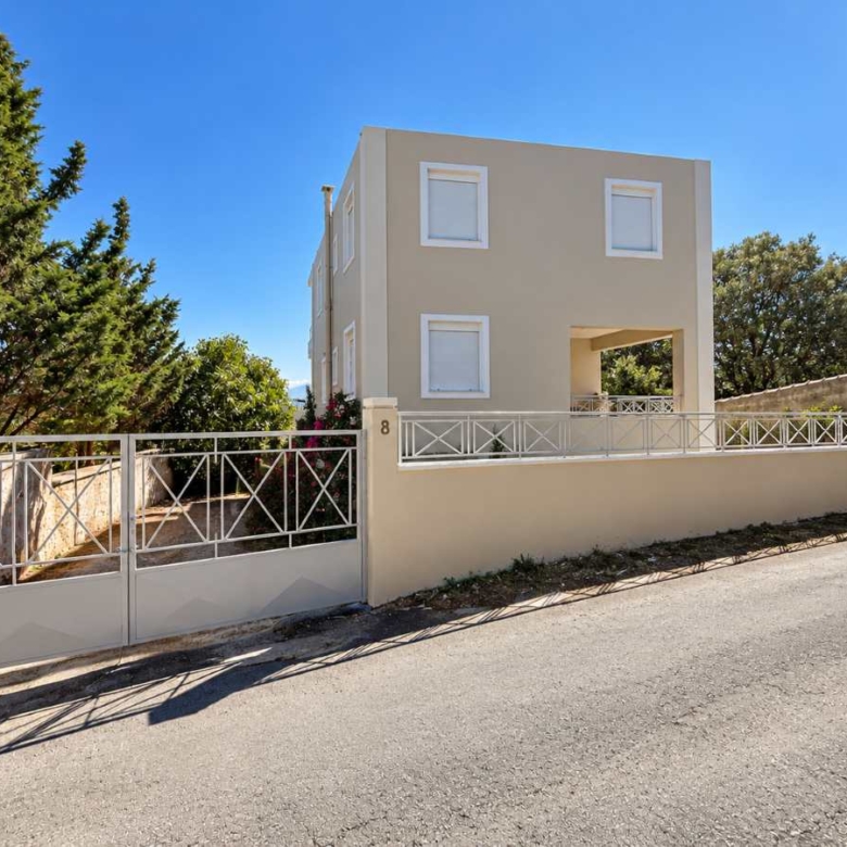 House for sale in Akrotiri Chania Crete
