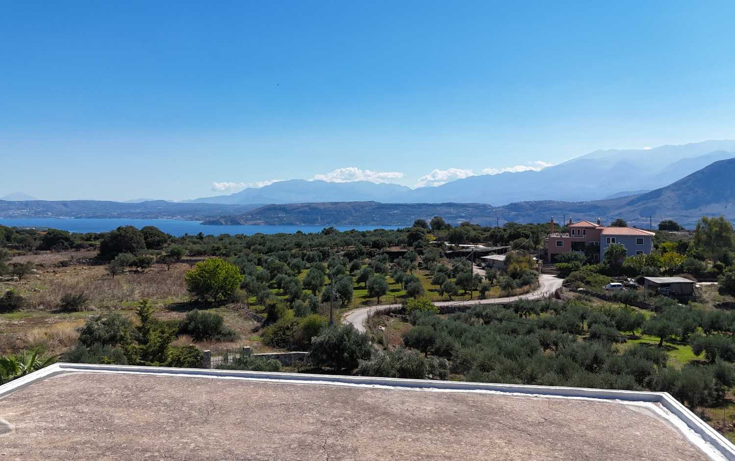 House for sale in Akrotiri Chania Crete