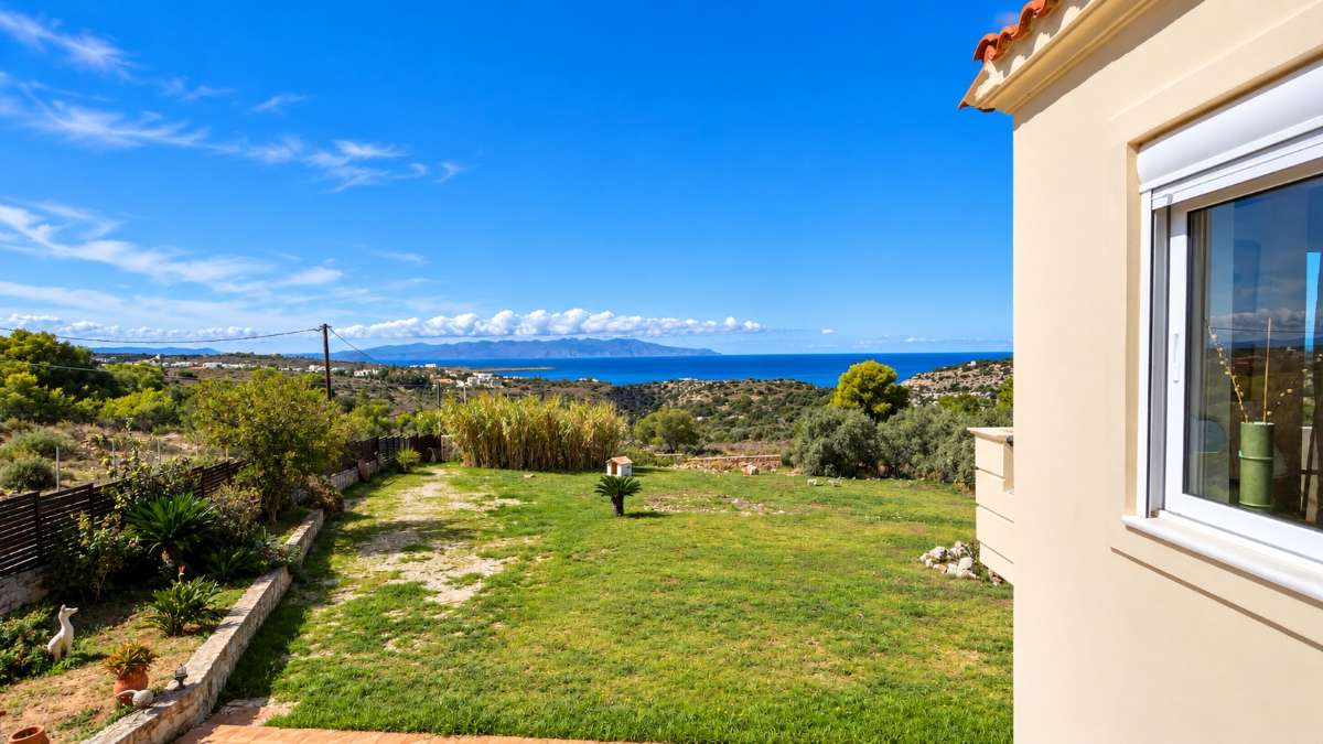 Spacious Villa with Unobstructed Sea Views in Kampani !